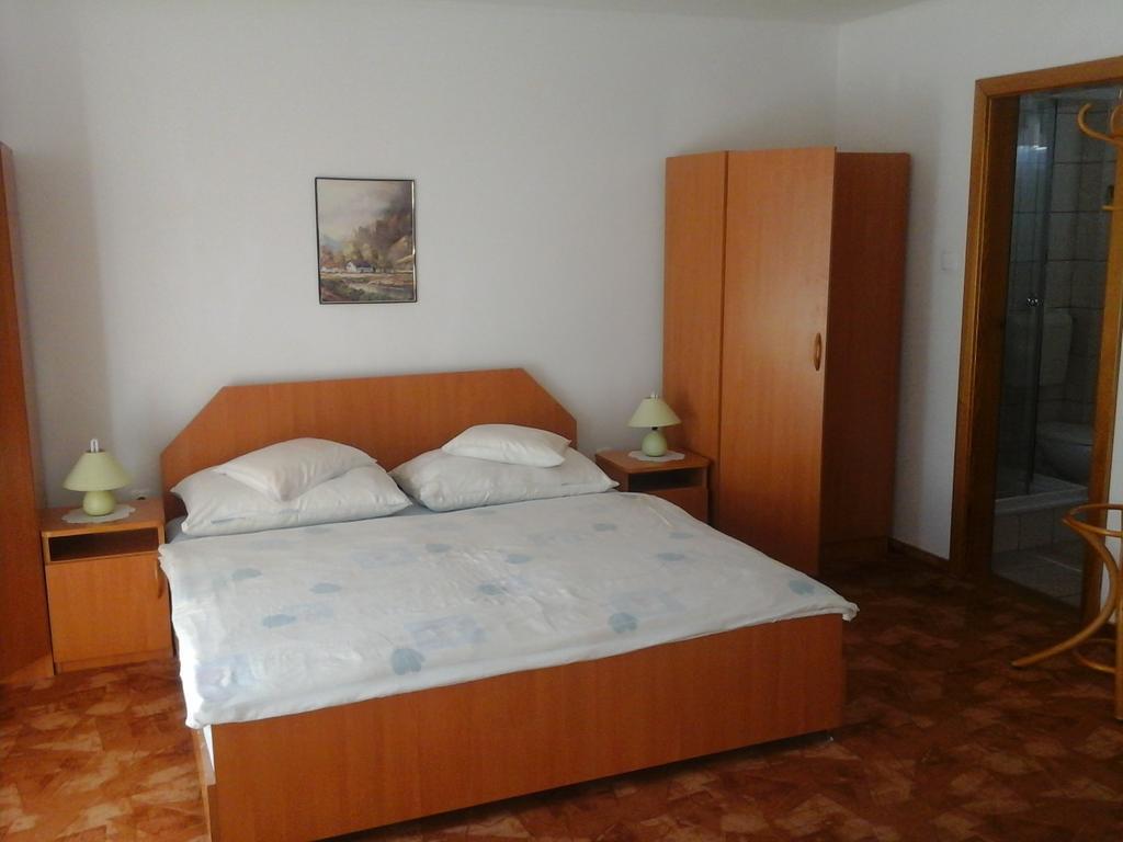 Petrovics Apartmanhaz 1 Bük 외부 사진