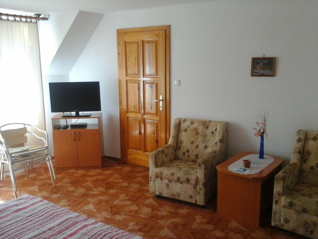 Petrovics Apartmanhaz 1 Bük 외부 사진