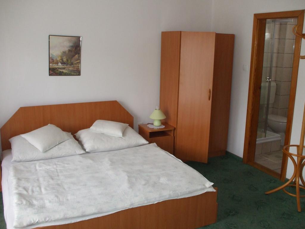 Petrovics Apartmanhaz 1 Bük 외부 사진